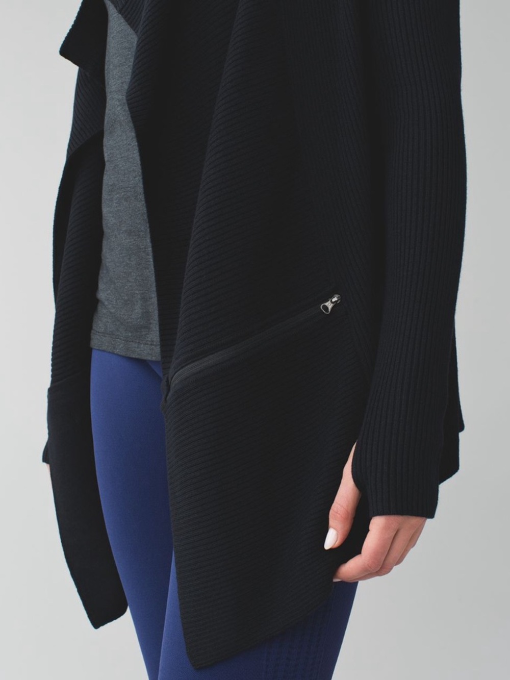 Lululemon Resolution Wrap
Black - Picture 6 of 15